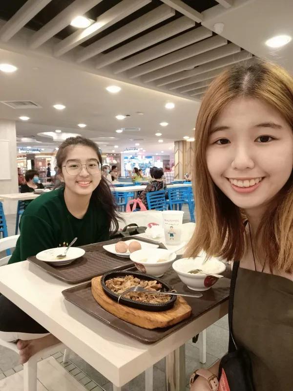 Vebery (Uni Student)